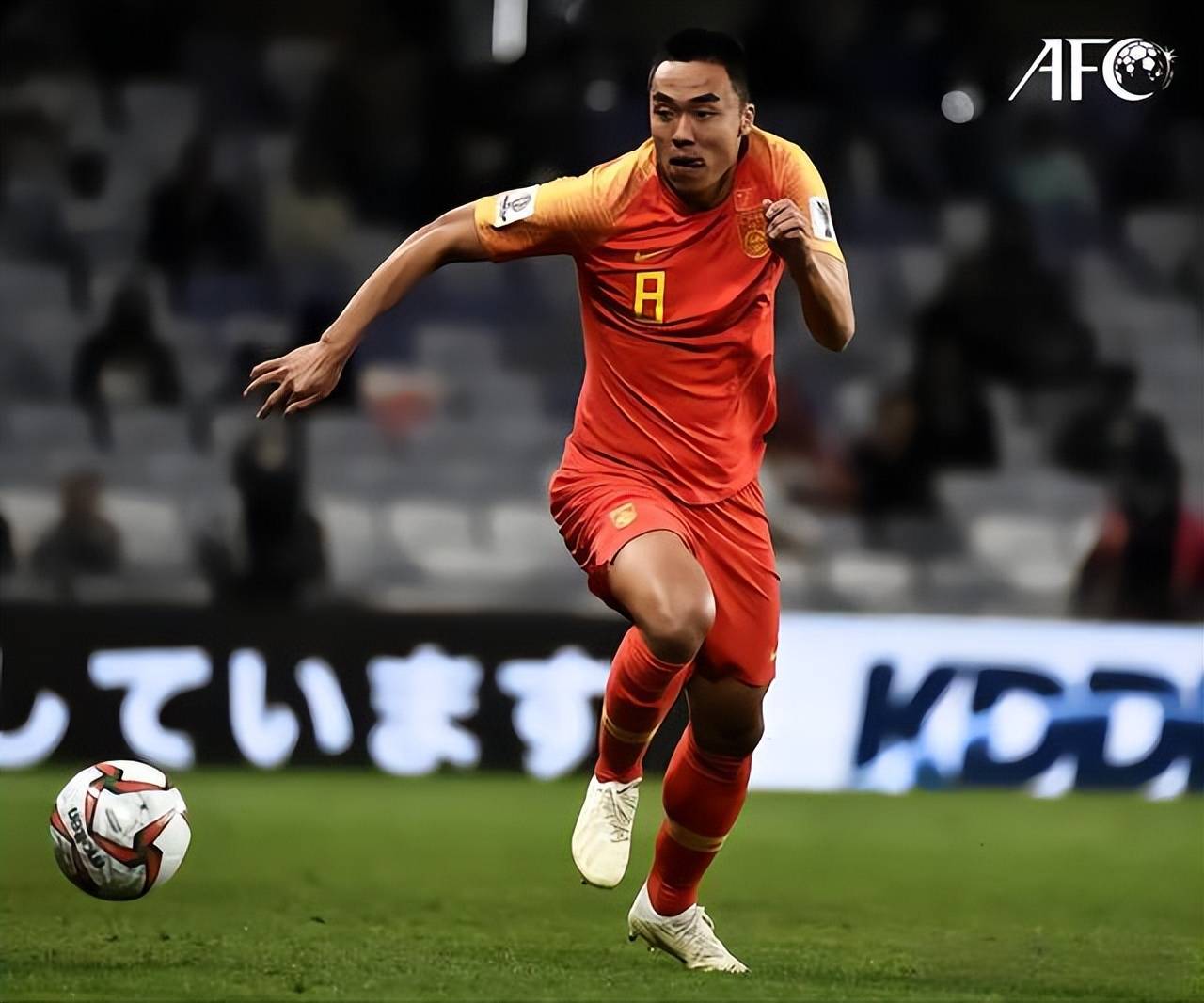 世界赛舞台,足球代表国家出征荣耀的简单介绍 世界赛舞台,足球代表国家出征荣耀的简单介绍